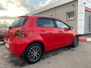 2007 Toyota Yaris II, красный, 475000 рублей, вид 5