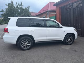 2010 Toyota Land Cruiser 200 Series, белый, 3100000 рублей, вид 2