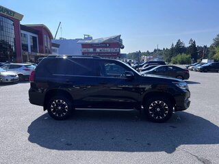 2019 Toyota Land Cruiser Prado 150 Series Рестайлинг 2, чёрный, 7200000 рублей, вид 3