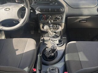 2008 Chevrolet Niva I, серебристый, 340000 рублей, вид 3