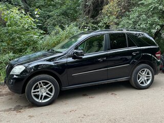 2008 Mercedes-Benz M-Класс 350 II (W164) Рестайлинг, чёрный, 1249000 рублей, вид 5
