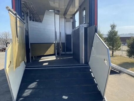2011 Iveco EuroCargo, голубой, 13000000 рублей, вид 2