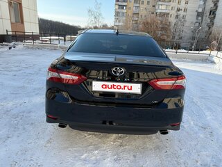 2020 Toyota Camry VIII (XV70), чёрный, 4050000 рублей, вид 5