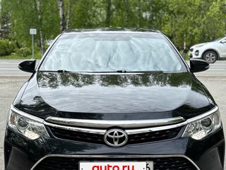 2017 Toyota Camry VII (XV50) Рестайлинг 2, чёрный, 1860000 рублей, вид 1