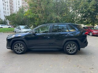 2024 Toyota RAV4 V (XA50), чёрный, 5100000 рублей, вид 3
