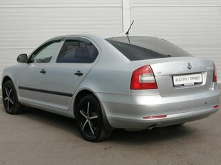 2012 Skoda Octavia II (A5) Рестайлинг, серебристый, 820000 рублей, вид 5