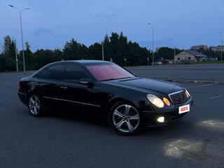 2004 Mercedes-Benz E-Класс 320 III (W211, S211), чёрный, 855000 рублей, вид 3