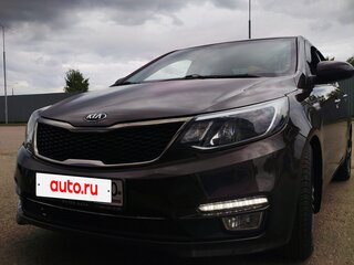 2017 Kia Rio III Рестайлинг, коричневый, 1300000 рублей, вид 2