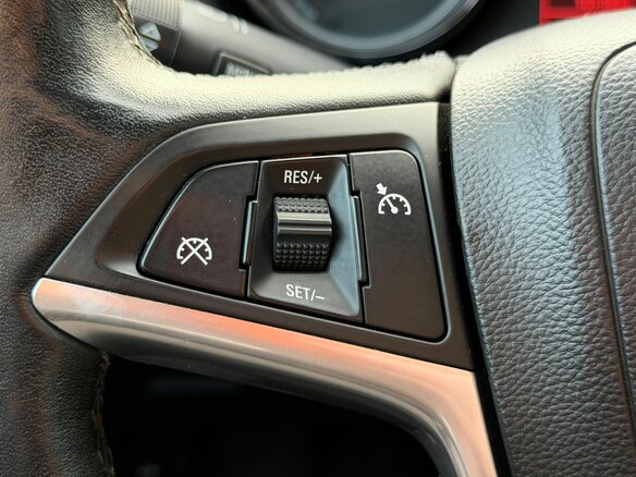 2010 Opel Astra J, чёрный, 649000 рублей - вид 12