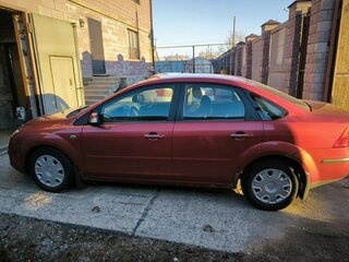 2008 Ford Focus II, красный, 360000 рублей, вид 4