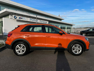 2020 Audi Q3 35 TFSI II (F3), оранжевый, 2779000 рублей, вид 4