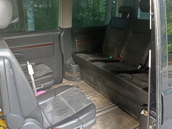 2009 Volkswagen Multivan T5, чёрный, 1050000 рублей - вид 7