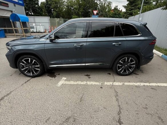 2023 Geely Monjaro I, серый, 3300000 рублей