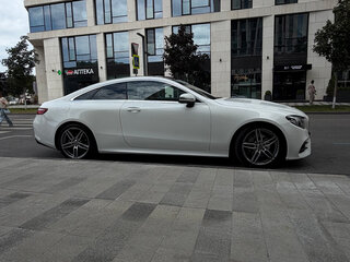 2017 Mercedes-Benz E-Класс 200 V (W213, S213, C238), белый, 3300000 рублей, вид 2
