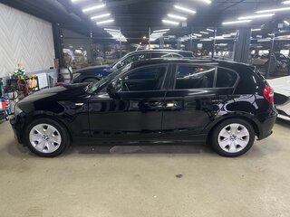 2010 BMW 1 серии 116i I (E81/E82/E87/E88) Рестайлинг, чёрный, 650000 рублей, вид 5