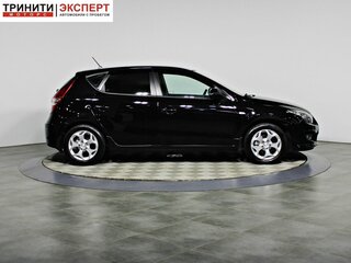 2011 Hyundai i30 I Рестайлинг, чёрный, 697000 рублей, вид 4