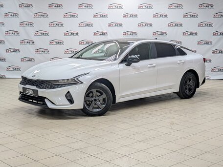 Kia K5 III