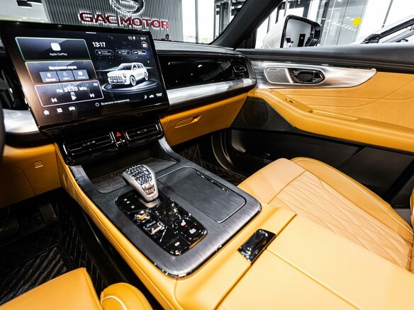 2026 GAC GS8 Traveller II, чёрный - вид 3
