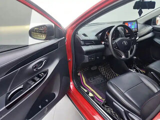 2022 Toyota Yaris L XP150 Рестайлинг, пурпурный, 1370004 рублей, вид 5