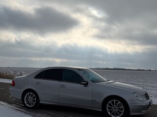 2002 Mercedes-Benz E-Класс 320 III (W211, S211), серебристый, 1080000 рублей, вид 5