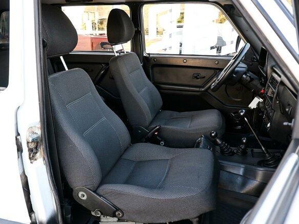2013 Lada (ВАЗ) 2131 (4x4) 213105 I, белый, 389000 рублей - вид 7