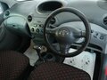 2002 Toyota Vitz I (P10), красный, 479000 рублей - вид 8