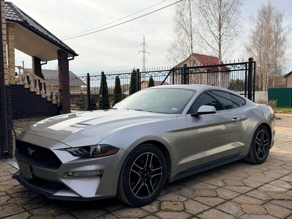 2020 Ford Mustang VI Рестайлинг, серый, 2750000 рублей
