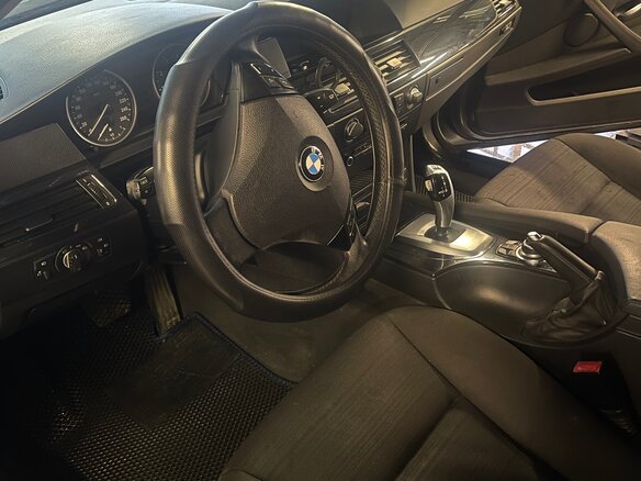 2009 BMW 5 серии 525i V (E60/E61) Рестайлинг, серый, 860000 рублей - вид 6