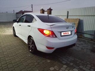 2012 Hyundai Solaris I, белый, 620000 рублей, вид 5