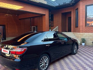 2016 Toyota Camry VII (XV50) Рестайлинг, чёрный, 2250000 рублей, вид 3