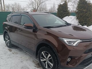 2017 Toyota RAV4 IV (XA40) Рестайлинг, коричневый, 2900000 рублей, вид 1