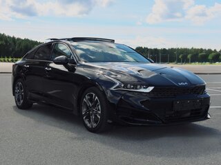 2022 Kia K5 III, чёрный, 2800000 рублей, вид 1