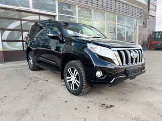 2014 Toyota Land Cruiser Prado 4-speed 150 Series Рестайлинг 1, чёрный, 3485000 рублей, вид 3
