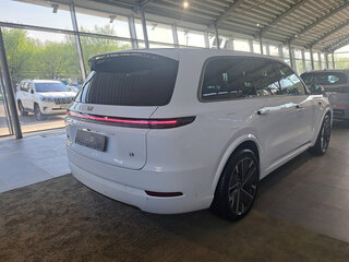 2026 Li Auto (Lixiang) L9 52.3 kWh I Рестайлинг, белый, 11990000 рублей, вид 3