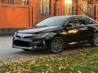 2018 Toyota Camry VII (XV50) Рестайлинг 2, чёрный, 2700000 рублей, вид 1