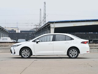 2026 Toyota Corolla XII (E210), белый, 2370000 рублей, вид 4