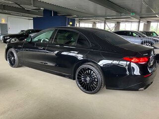 2026 Mercedes-Benz S-Класс 580 Long 4MATIC VII (W223) Рестайлинг, серый, 35400000 рублей, вид 4