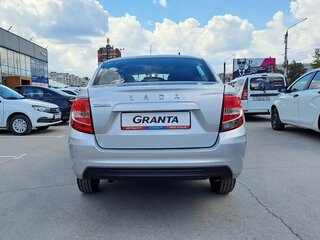 2026 Lada (ВАЗ) Granta I Рестайлинг, серебристый, 1109900 рублей, вид 4