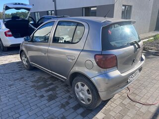 2005 Toyota Yaris I Рестайлинг, серый, 300000 рублей, вид 4