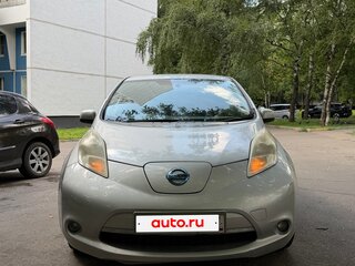 2011 Nissan Leaf I (ZE0/AZE0), серый, 630000 рублей, вид 2