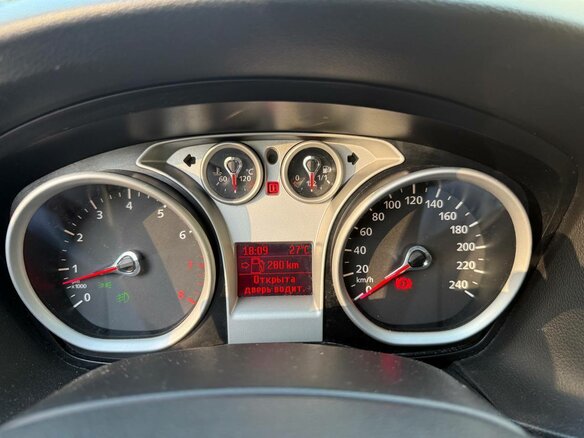 2010 Ford Focus II Рестайлинг, чёрный, 450000 рублей - вид 9