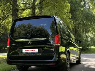 2023 Mercedes-Benz V-Класс Long 300 d длинный III (W447) Рестайлинг, чёрный, 8000000 рублей, вид 3