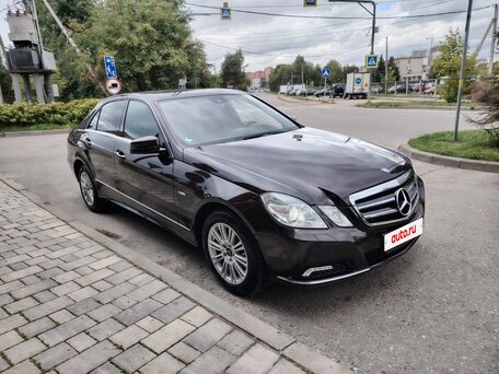 2009 Mercedes-Benz E-Класс 220 5G-Tronic IV (W212, S212, C207), коричневый, 1295000 рублей, вид 3
