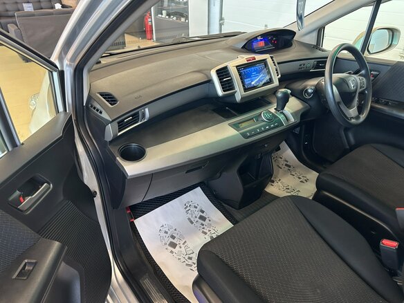 2012 Honda Freed I Рестайлинг, серый, 1249999 рублей - вид 12