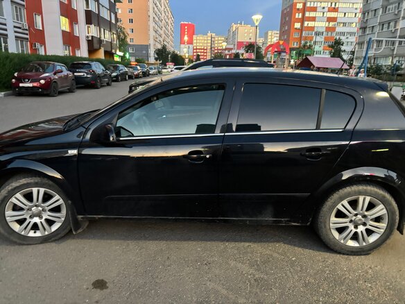2007 Opel Astra H Рестайлинг, чёрный, 440000 рублей - вид 2