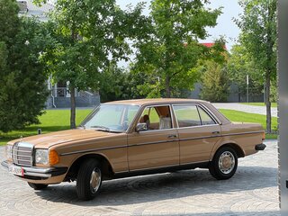 1977 Mercedes-Benz W123 200, коричневый, 18000000 рублей, вид 1
