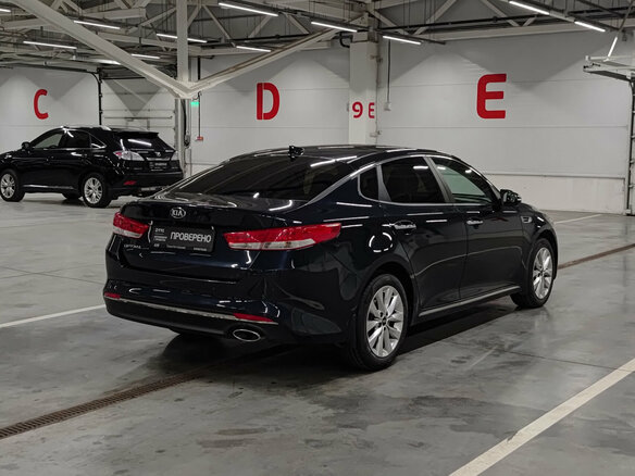 2018 Kia Optima IV Рестайлинг, синий, 1720000 рублей - вид 4