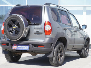 2015 Chevrolet Niva I Рестайлинг, серый, 640000 рублей, вид 5