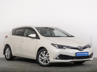 Toyota Auris II Рестайлинг