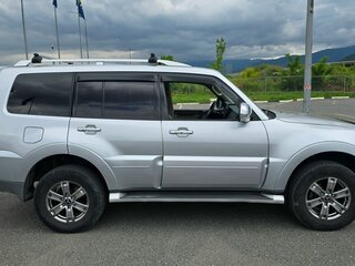 2007 Mitsubishi Pajero IV, серебристый, 1900000 рублей, вид 5